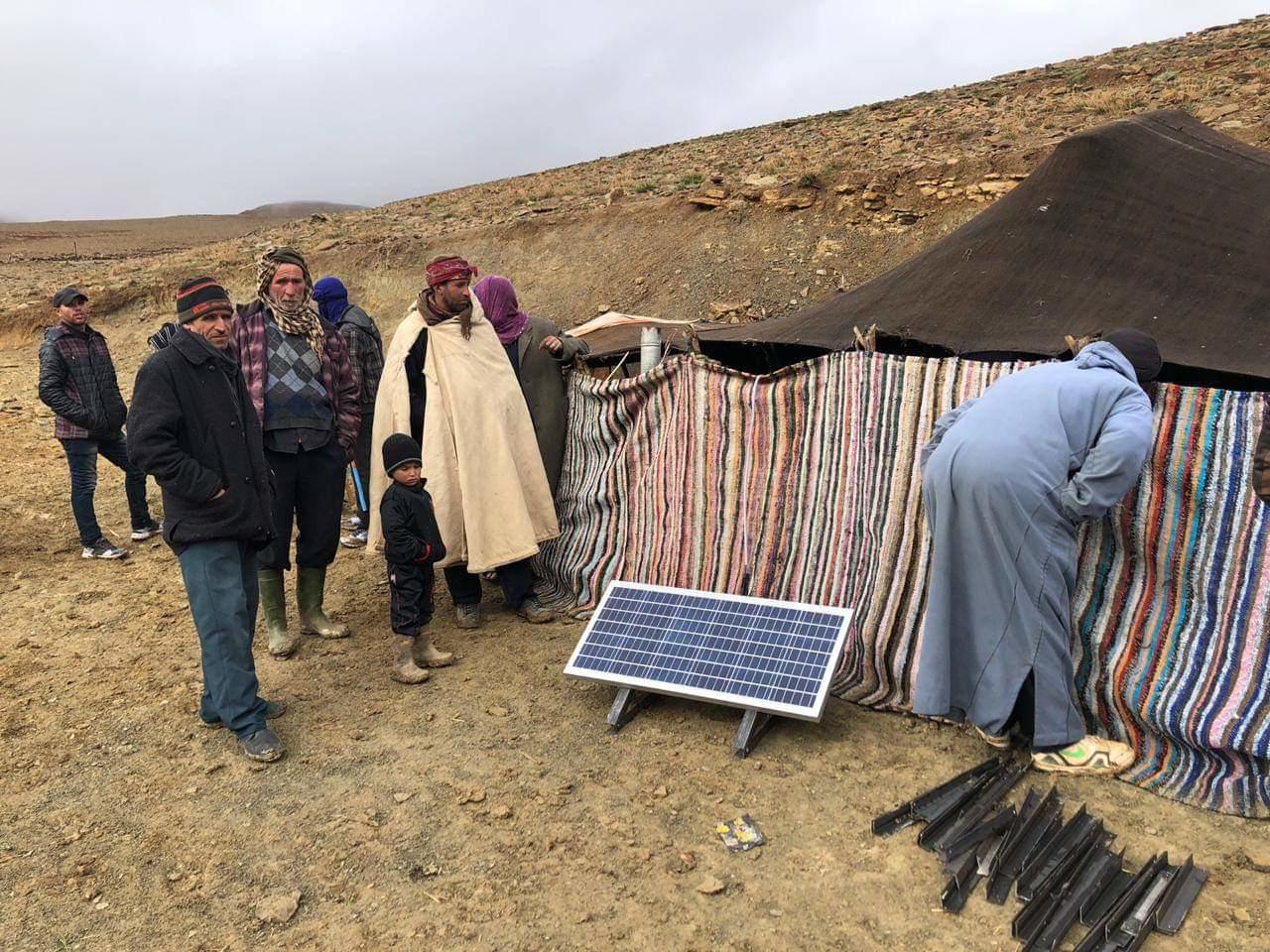 [En images] L&rsquo;IRESEN contribue à la mise en place de kits d&rsquo;éclairages solaires à « Lmsareh »
